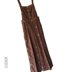 CIDER | NWOT BROWN CORDUROY WIDE LEG OVERALLS EMBROIDERED FLORAL | SIZE: MEDIUM
